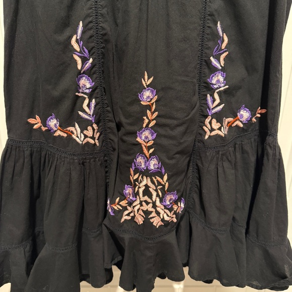 Free People Elegant Black Floral Embroidered Off Shoulder Dress - Picture 7 of 12
